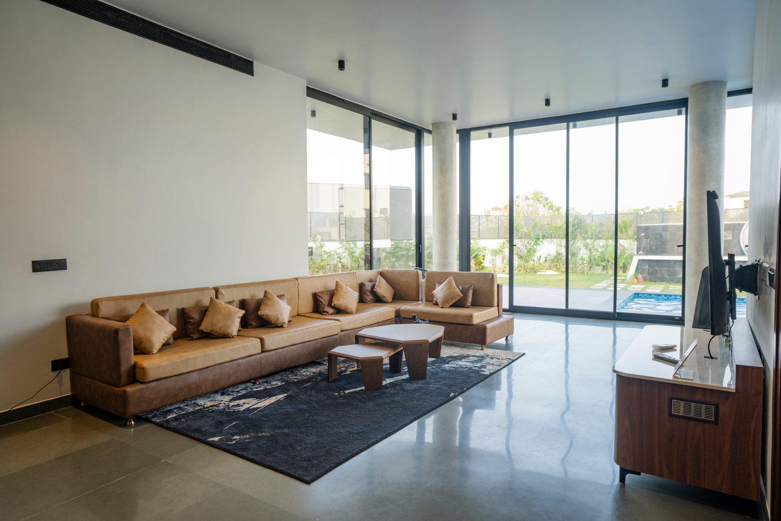 Private plunge pool terrace